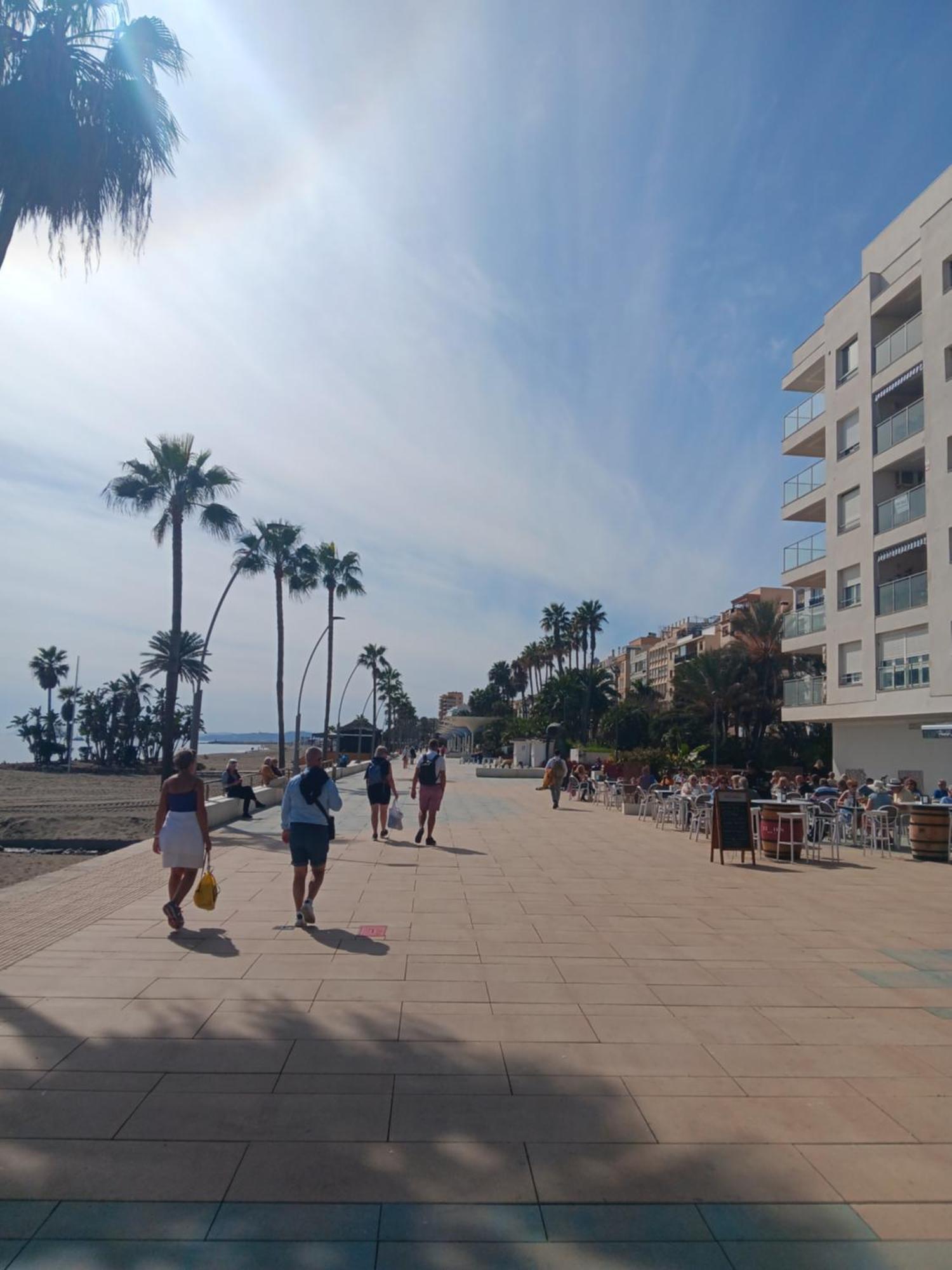 Alojamiento Iberia Playa Estepona Bagian luar foto