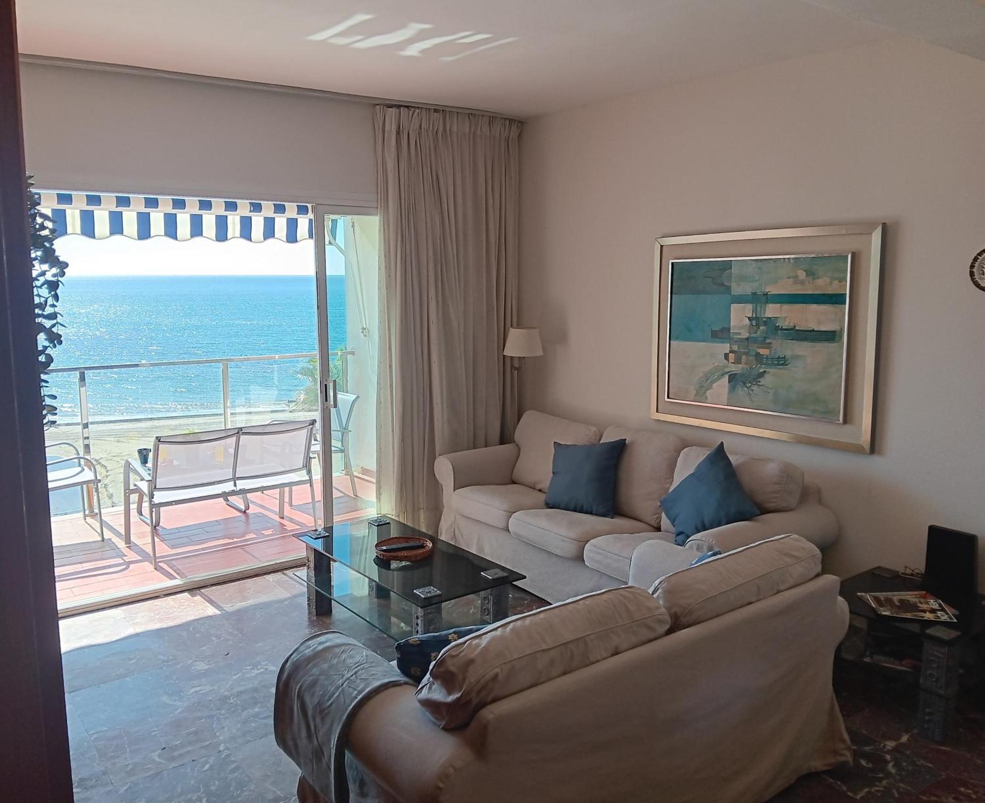 Alojamiento Iberia Playa Estepona Bagian luar foto
